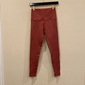 Avocado High Rise Compression Leggings Mauve Size Small/Medium